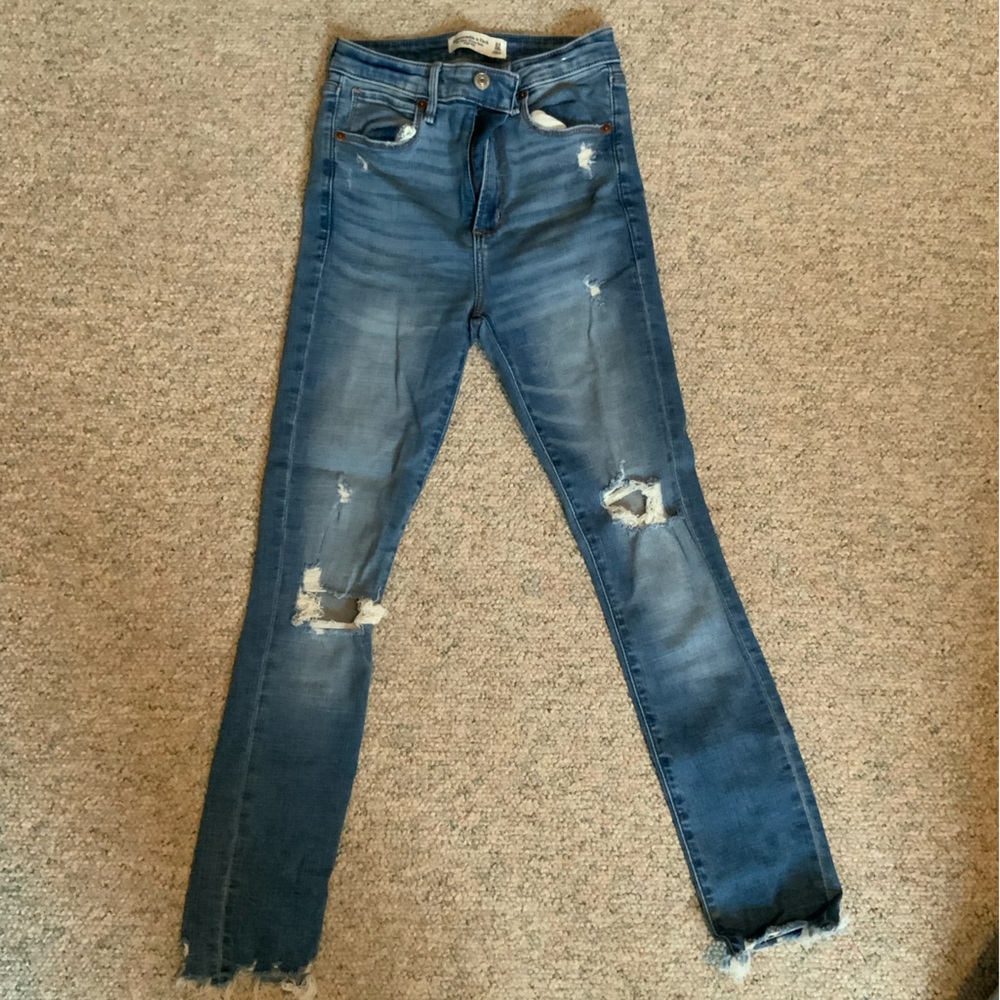 Women Abercrombie jeans